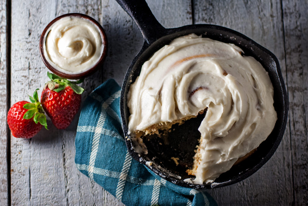 Giant Skillet Cinnamon Roll