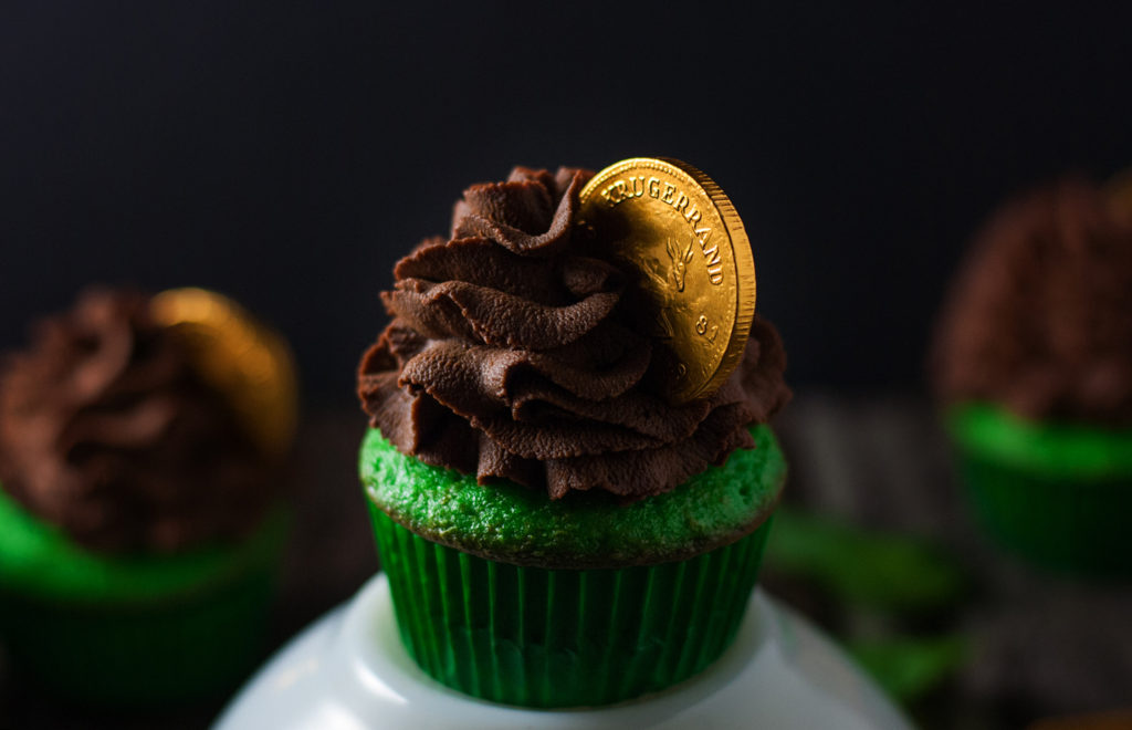 Whipped Chocolate Ganache Frosting