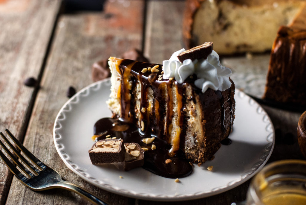 Snickers Cheesecake