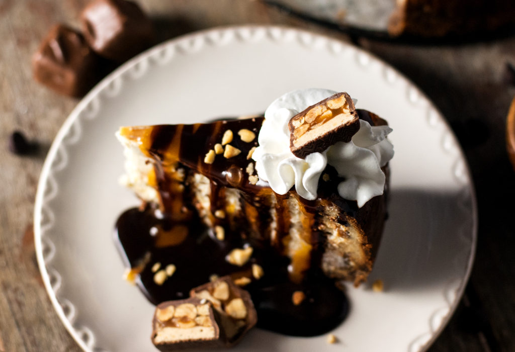 Snickers Cheesecake