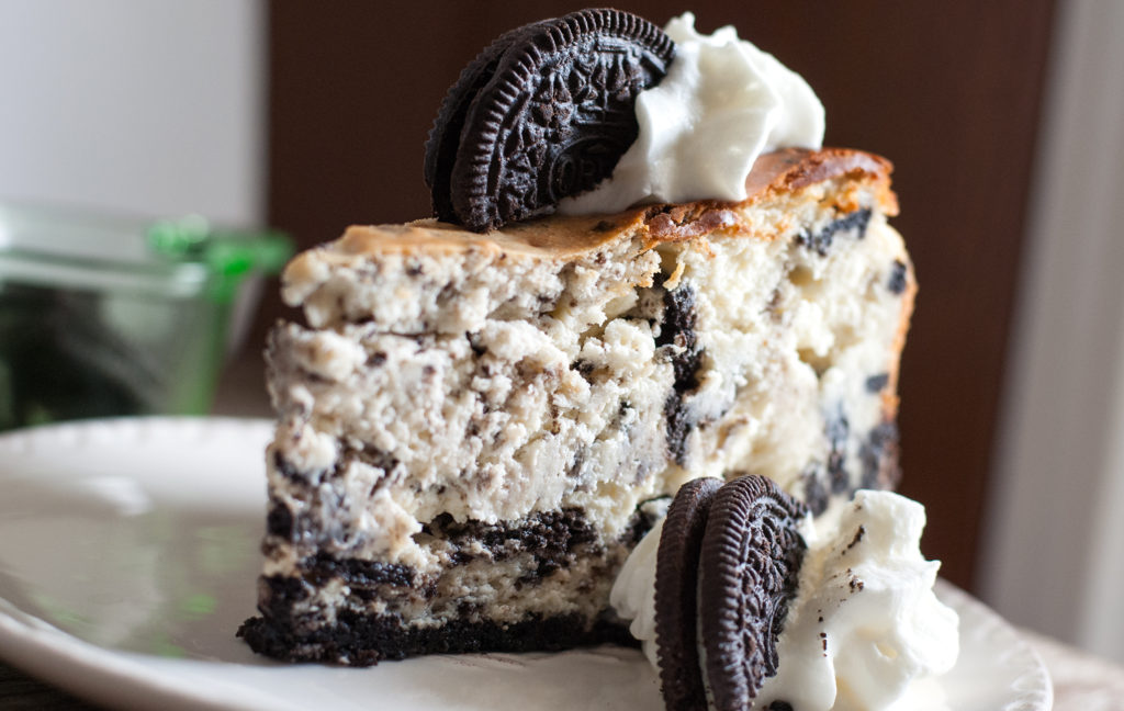 Cookies and Cream Cheesecake