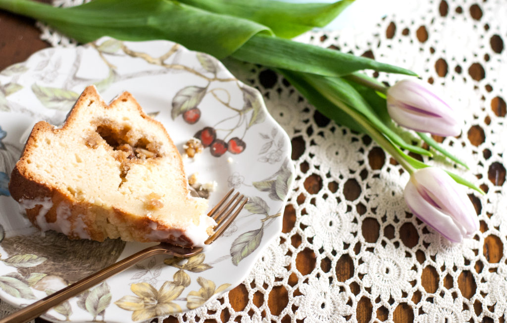 Cinnamon Roll Pound Cake