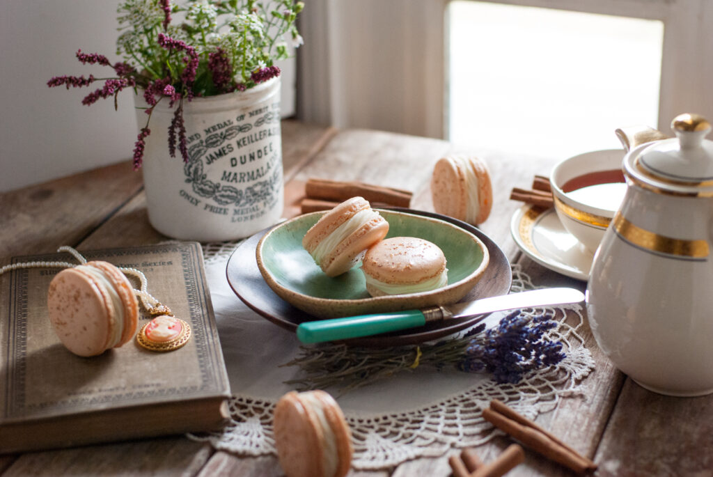 Caramel Apple Pie French Macarons