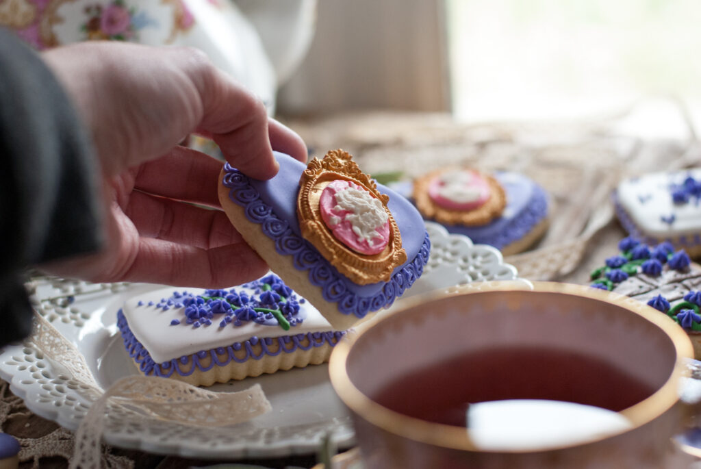 Cameo Cookies